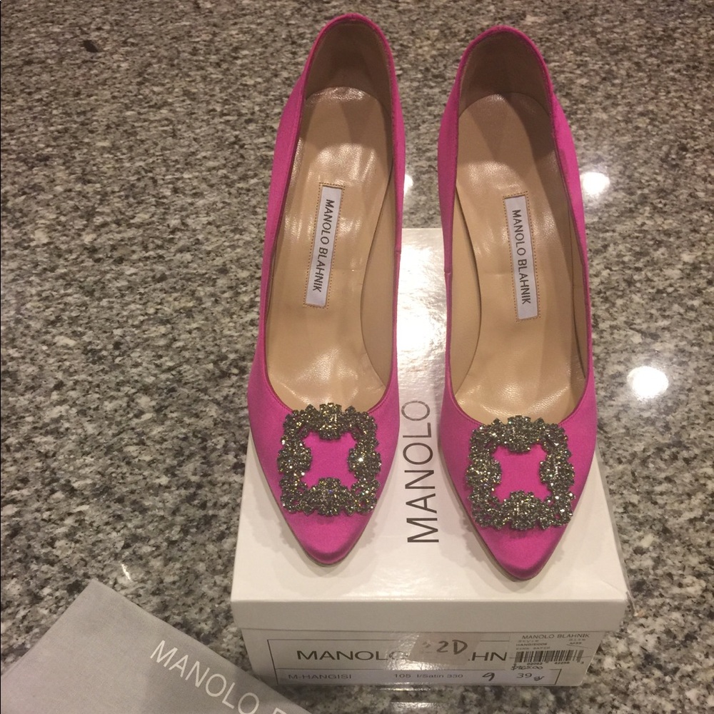 Pink Satin Manolo Blahnik Hangisi 105-Size 39 NIB